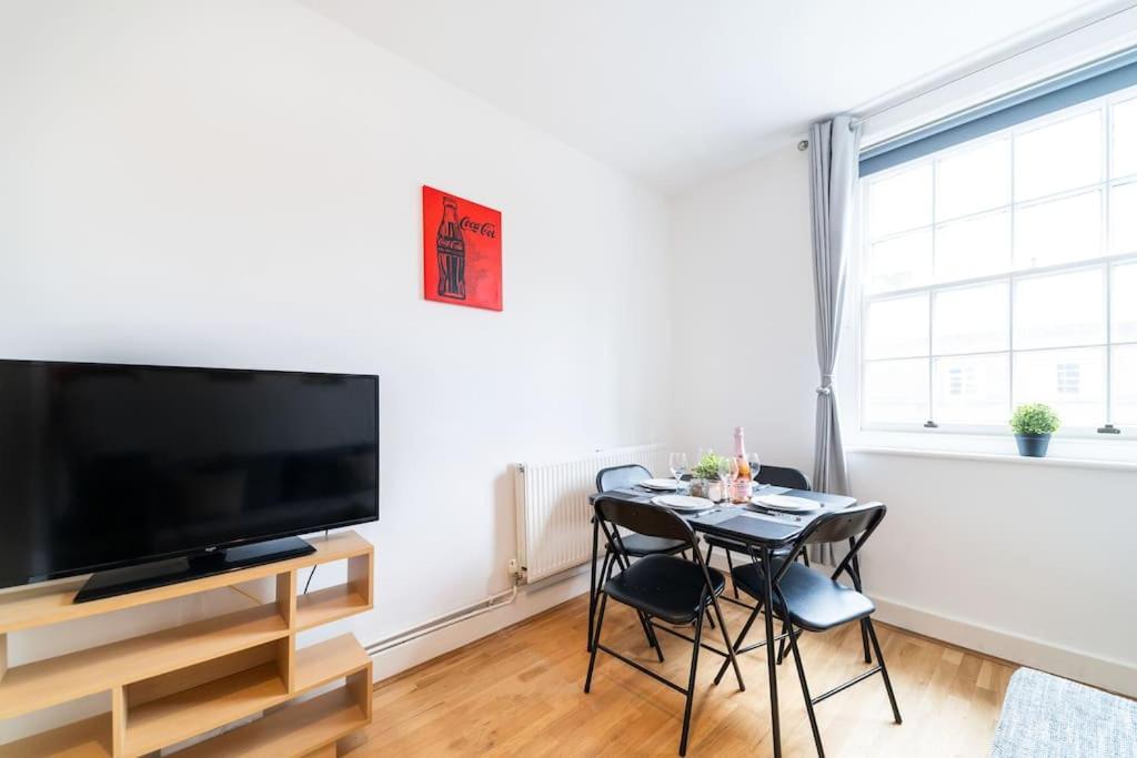 Beautiful One Bedroom Flat In Tavistock Place London Bagian luar foto