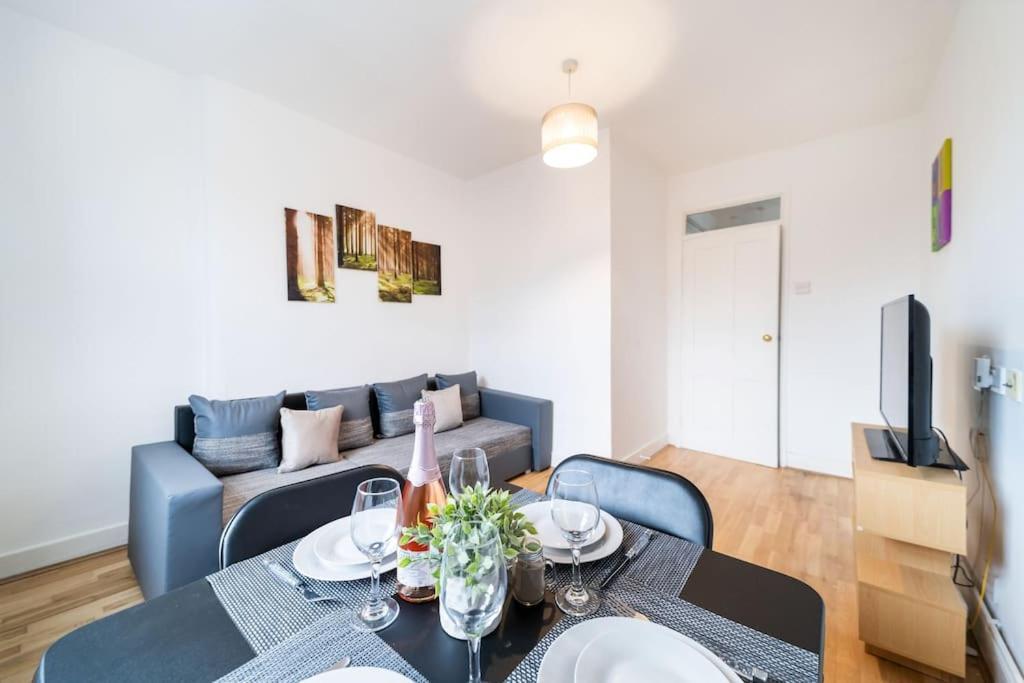 Beautiful One Bedroom Flat In Tavistock Place London Bagian luar foto